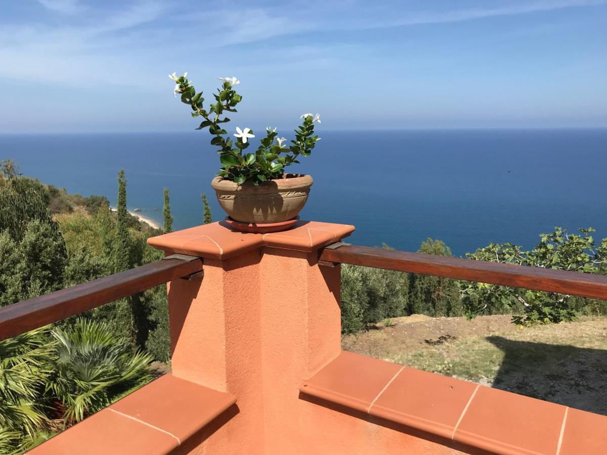 Terramare Vila Castel di Tusa Exterior foto